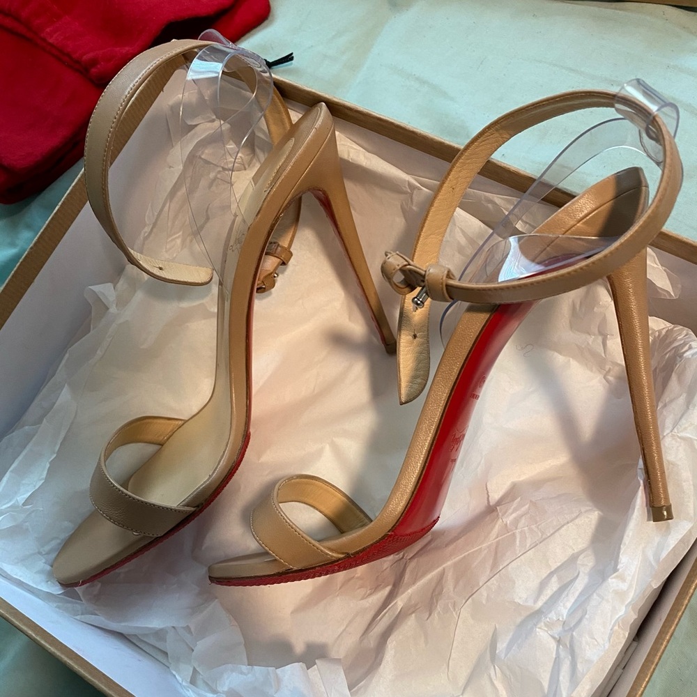 Christian Louboutin “Jonatina” sandal Eu. 40